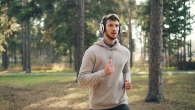 Rustig hardlopen maakt je fitter dan zweten op de loopband