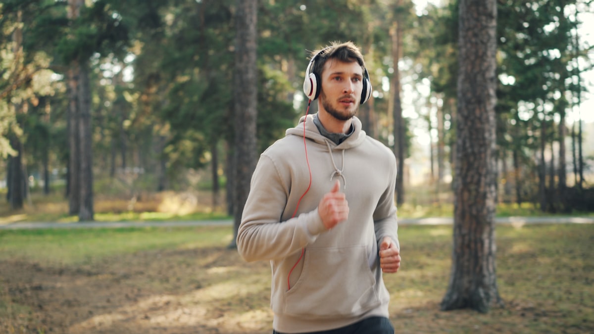Rustig hardlopen maakt je fitter dan zweten op de loopband